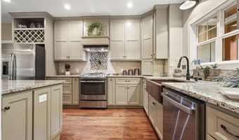 105 Shalea Ln, Ball Ground, GA 30107