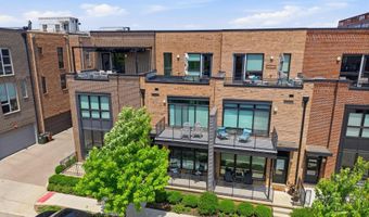 306 Neruda Ave, Columbus, OH 43215