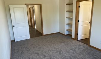 300 N JELLISON St, Amity, OR 97101