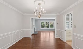 5110 DUVALL Dr, Bethesda, MD 20816