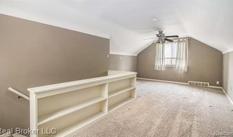 9269 Hubert Ave, Allen Park, MI 48101