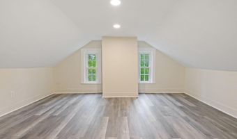 305 McCormack Rd, Albany, NY 12208