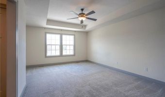 1632 N 157th Ln, Basehor, KS 66007