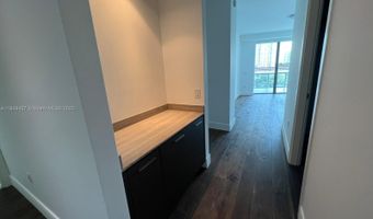 3250 NE 188 St 403, Aventura, FL 33180