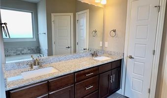 4704 SW Bedingfield St, Bentonville, AR 72713