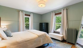 39 Locust St, Brattleboro, VT 05301