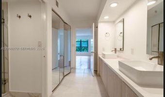 19101 NE 36th Ct 304, Aventura, FL 33180