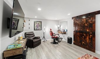47 Scenery Ln, Johnston, RI 02919