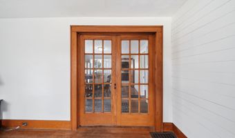 135 Greenly St, Adrian, MI 49221