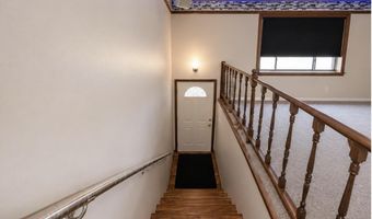 1512 S 5th St, Aberdeen, SD 57401