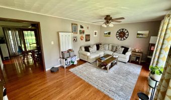 301 E. Pine St, Albion, IL 62806