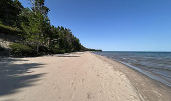 6313 Five Mile Point Rd, Allouez, MI 49805
