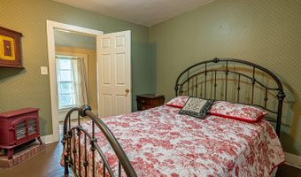 303 E Main St, Abingdon, VA 24210