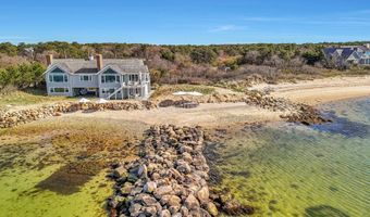 8-10 Old Lazy Point Rd, Amagansett, NY 11930