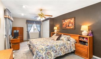36 Primrose Ln 36, North Providence, RI 02904