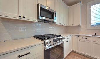 41 E REED Ave, Alexandria, VA 22305