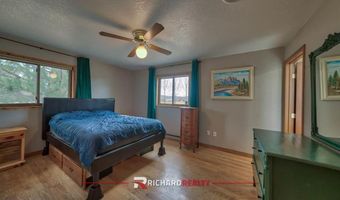 215 44th St N, Cody, WY 82414