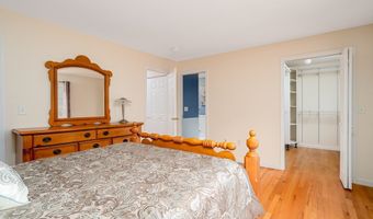 8 Alden Dr 8, Berlin, MA 01503