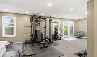 4212 Devonshire Ct, Akron, OH 44321