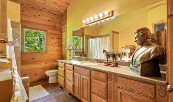 4896 Highway 66, Ashland, OR 97520
