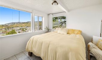 1341 Highview Pl, Honolulu, HI 96816