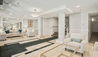 1045 N UTAH St 2-608, Arlington, VA 22201