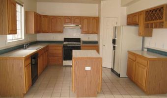 8700 Oakcrest Pl NW, Albuquerque, NM 87114