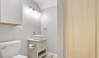 10114 Hayters Gap Rd, Abingdon, VA 24210