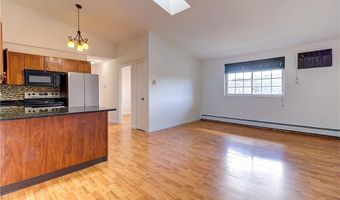 20 Zambarano Ave 202, North Providence, RI 02911