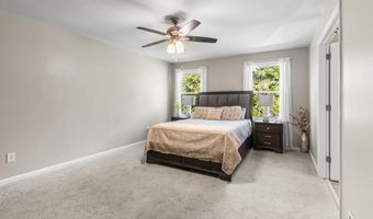 11 WELLINGTON W Dr, Hockessin, DE 19707