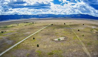 101 Sixty Ln, Cascade, ID 83611