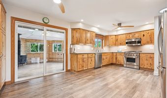 42280 N Center St, Antioch, IL 60002