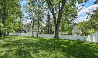 428 Melanie Meadows Ln, Ballwin, MO 63021