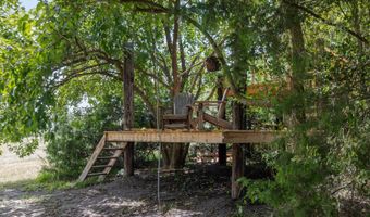 3738 Country Road 222, Anderson, TX 77830