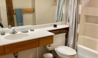 125 Redrock Dr 201, Burlington, VT 05401