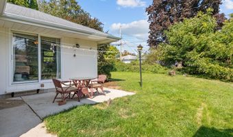 1218 W BREWSTER St, Appleton, WI 54914