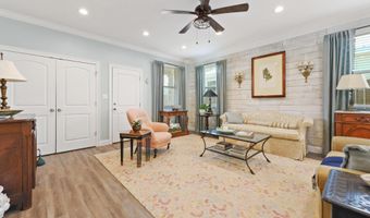 404 Ramaux St, Bay St. Louis, MS 39520