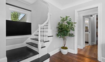 2050 Camelot Rd, Ann Arbor, MI 48104