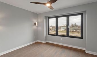 2237 Trillium Ln, Ann Arbor, MI 48104