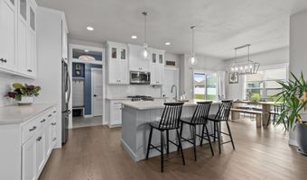 W5553 HOELZEL Way, Appleton, WI 54915