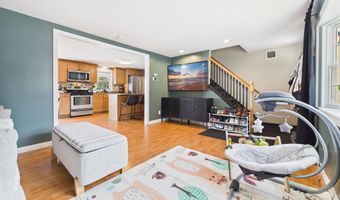 19 Deerwood Dr B, Amherst, NH 03031