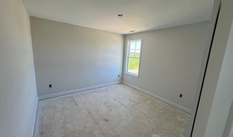 222 Ashley Heights Dr, Aberdeen, NC 28315