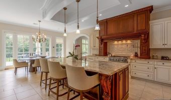 27 Marie Major Dr, Alpine, NJ 07620