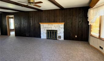 314 Burr Oak Dr, Albert Lea, MN 56007