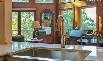 141 LONGVIEW Dr, Saylorsburg, PA 18353