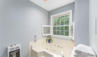 26 Moriah Ln, Asheville, NC 28803