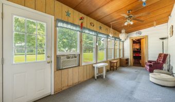 1696 Morton Ave, Albany, OH 45710
