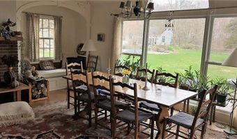 118 Long Ridge Rd, Danbury, CT 06810