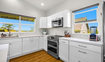 691 Auwaha St A, Haiku, HI 96708