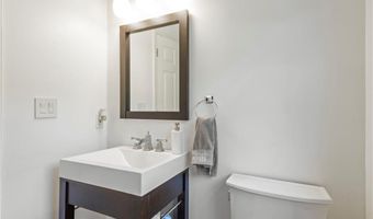 6 Fleuette Dr, Bellingham, MA 02019